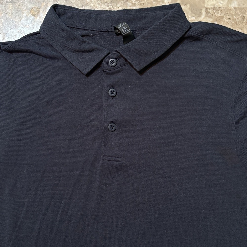 Lululemon Polo Shirt Mens Medium Blue Evolution Short Sleeve Stretch Golf Tennis
